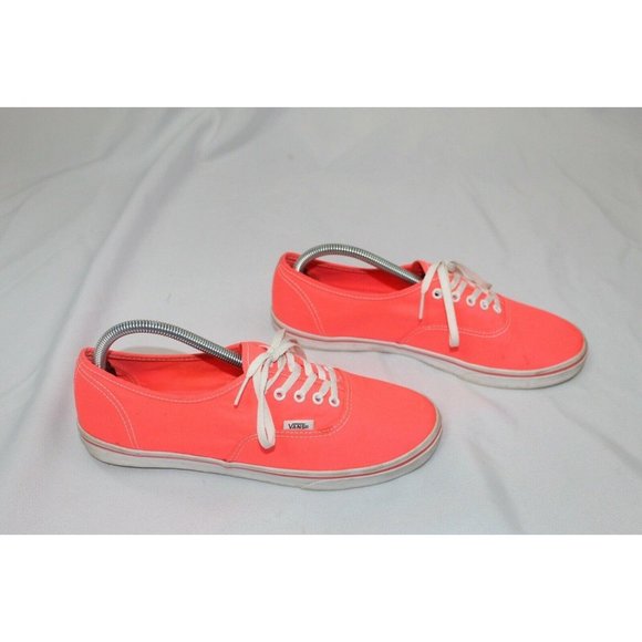 Vans Off The Wall Women 9.5 Men 8 - Picture 1 of 6